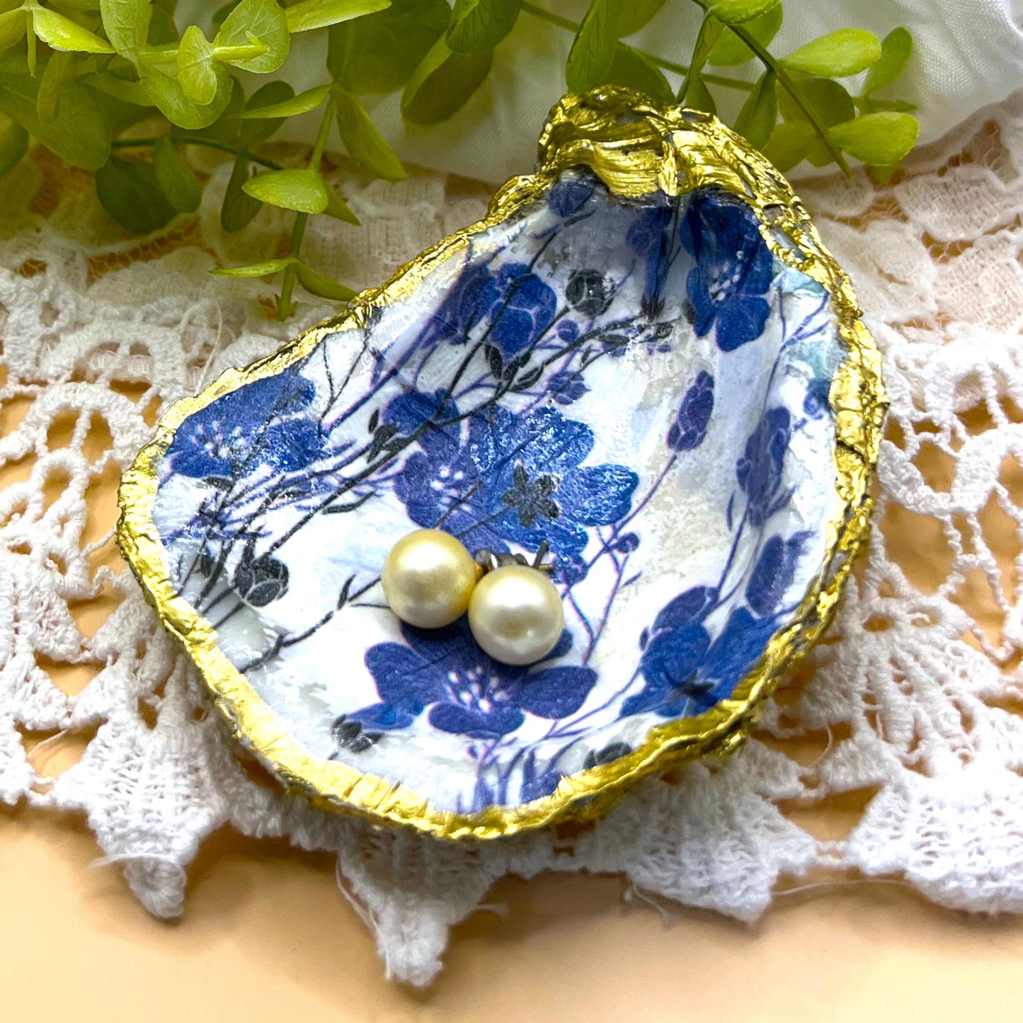 Gilded Blue Flowers Oyster Shell Ring Dish and Tray