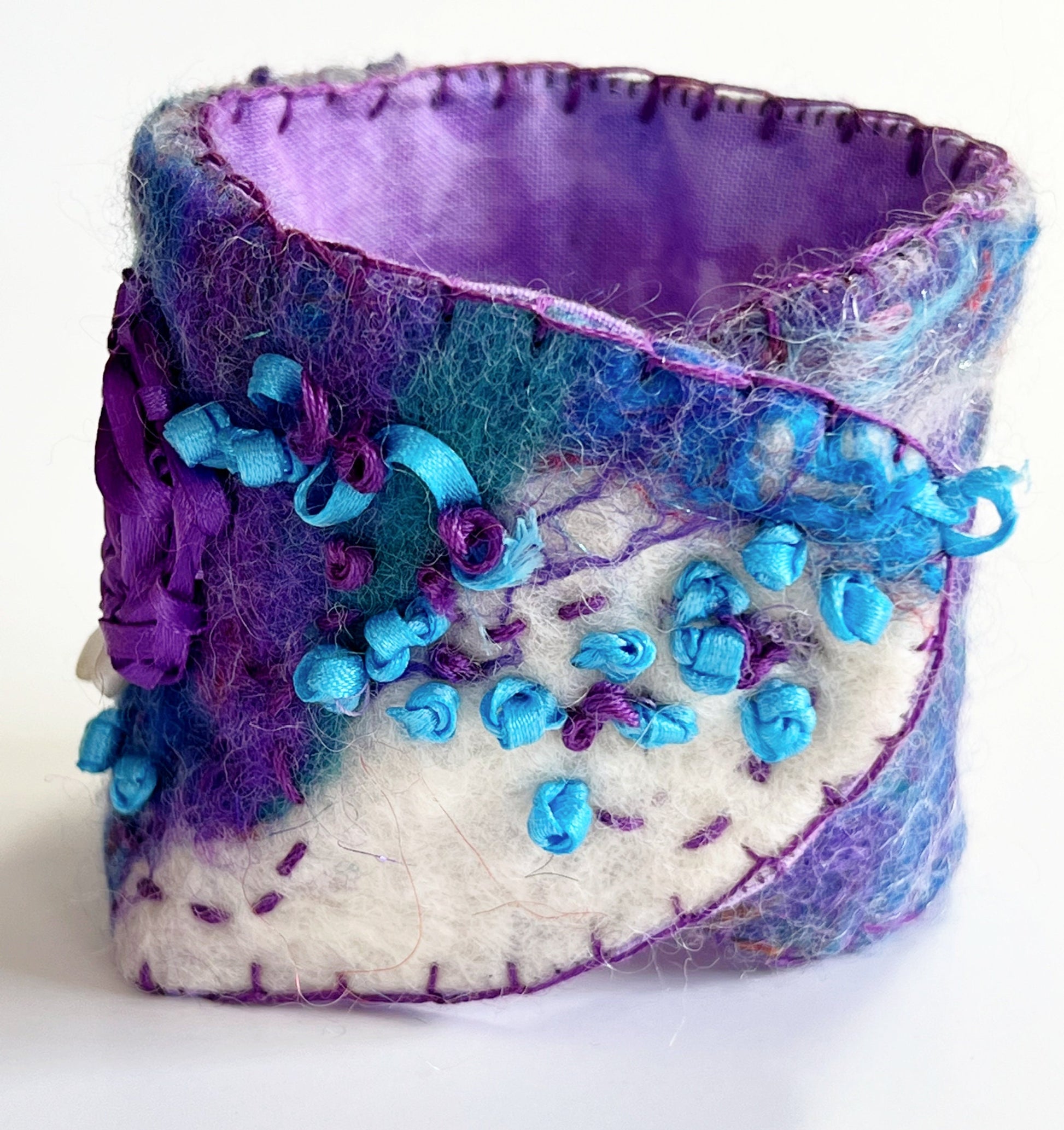 Felted Bracelet, Purple Blue Cuff Bracelet, Wool Bracelet, Wrist Cuff, Cuff Bracelet, Handmade Boho, Wool Felted Jewelry Bohemian