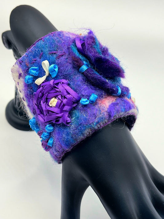 Felted Bracelet, Purple Blue Cuff Bracelet, Wool Bracelet, Wrist Cuff, Cuff Bracelet, Handmade Boho, Wool Felted Jewelry Bohemian