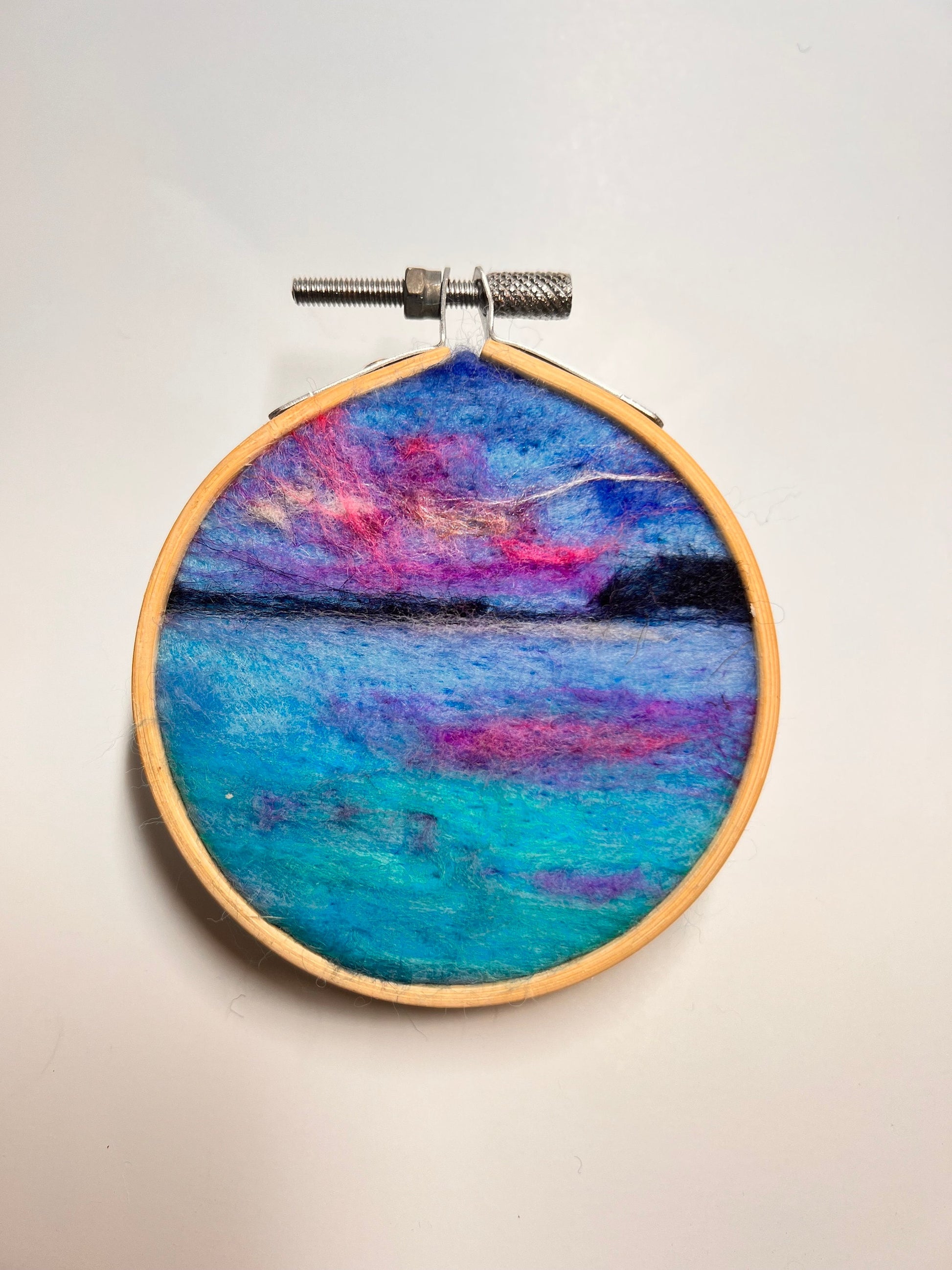 Sunset Ocean Round Painting, Oceanscape picture, Wool painting, mini felted painting, needle felted Wool, Hawaii, beach house decor, coastal